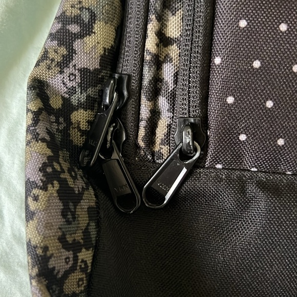 Dakine Mini Backpack - Picture 4 of 8